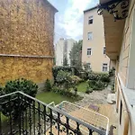 Knezits Spacious Ac Terrace Free Parking