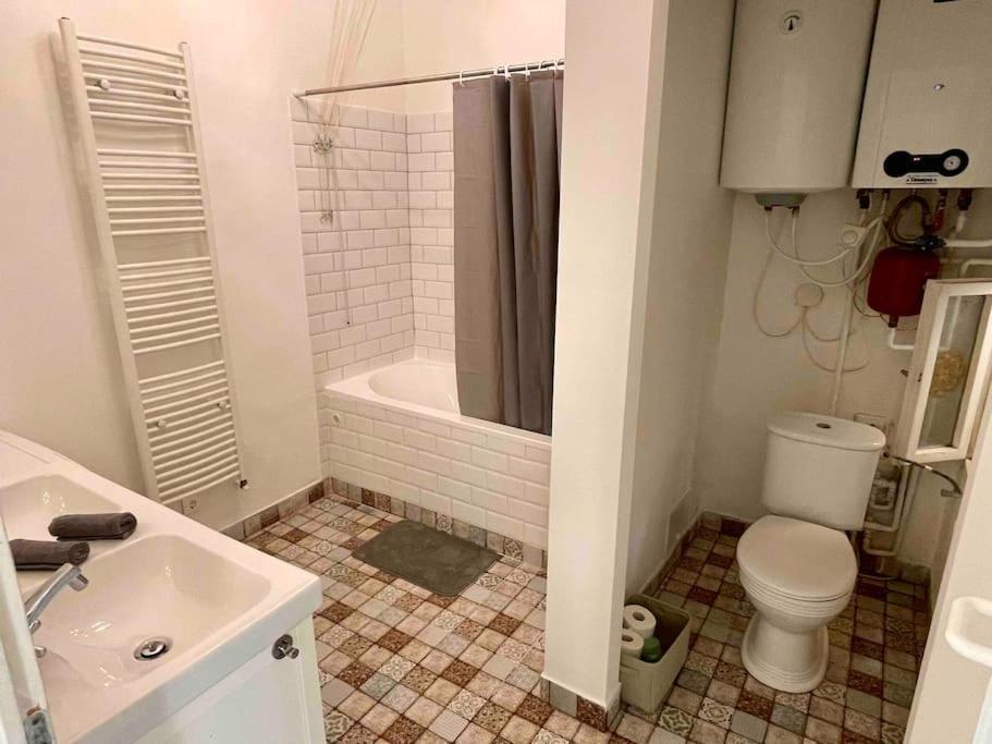 Apartment Knezits Spacious Ac Terrace Free Parking *
