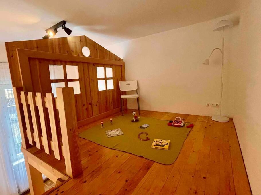 Knezits Spacious Ac Terrace Free Parking Apartment